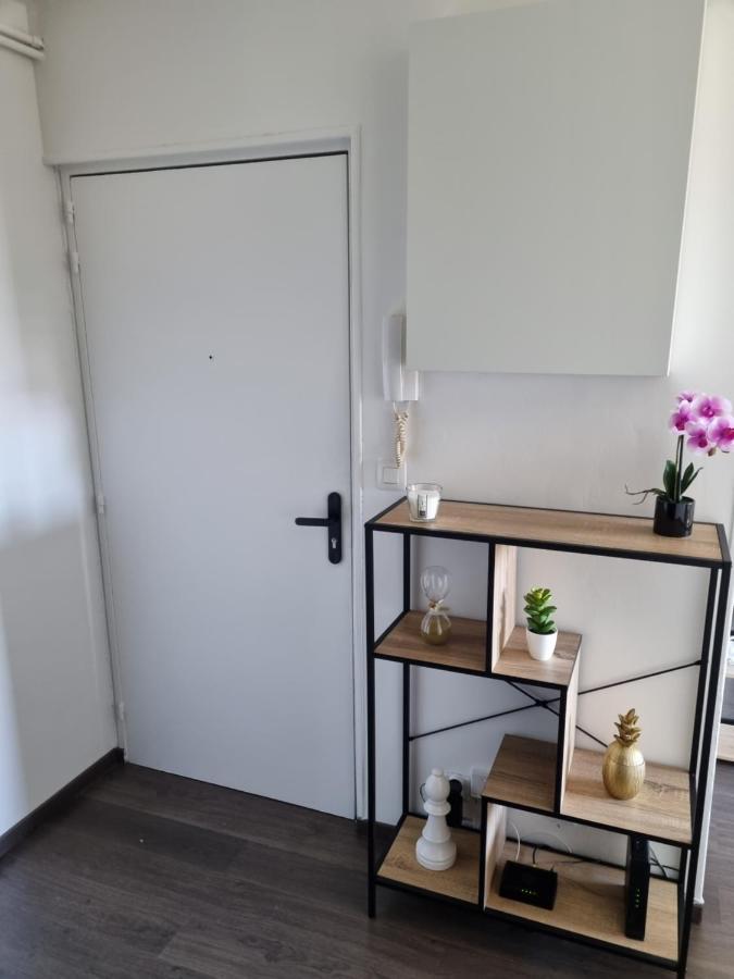 Bel Appartement 2 Chambres ,Residence Privee จิเวต์ ภายนอก รูปภาพ