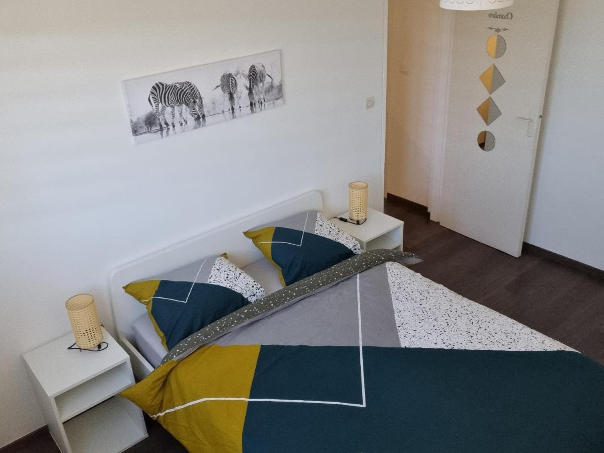 Bel Appartement 2 Chambres ,Residence Privee จิเวต์ ภายนอก รูปภาพ